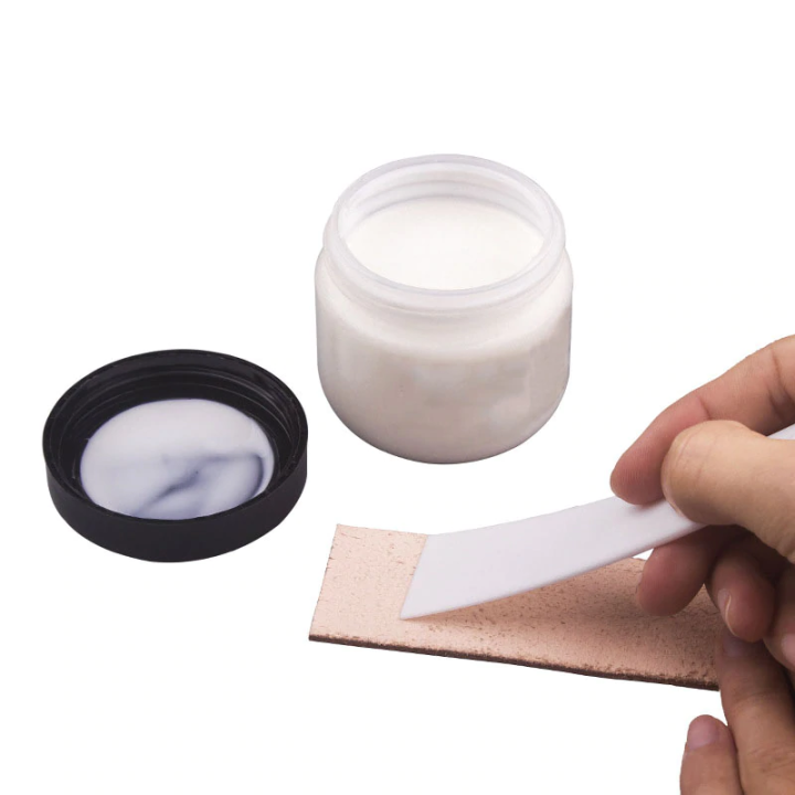 Applicateur colle