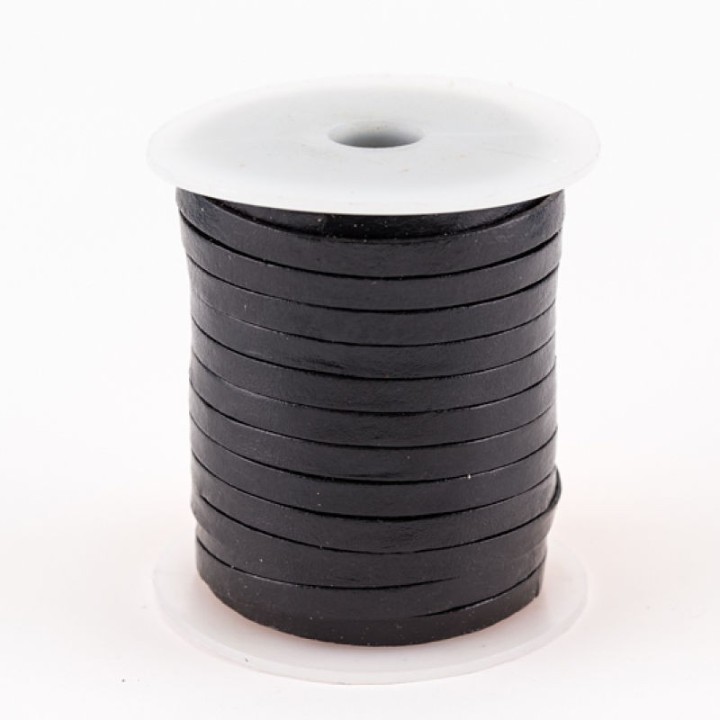 Lacet de cuir plat 5 mm noir en bobine de 25 mètres, tannage végétal, haute qualité.