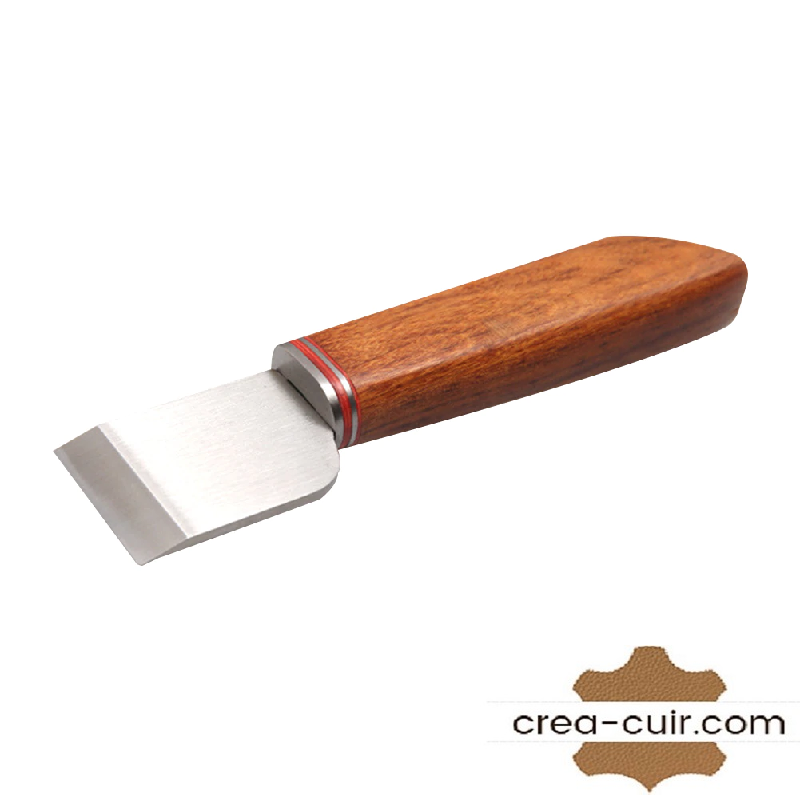Couteau à parer le cuir