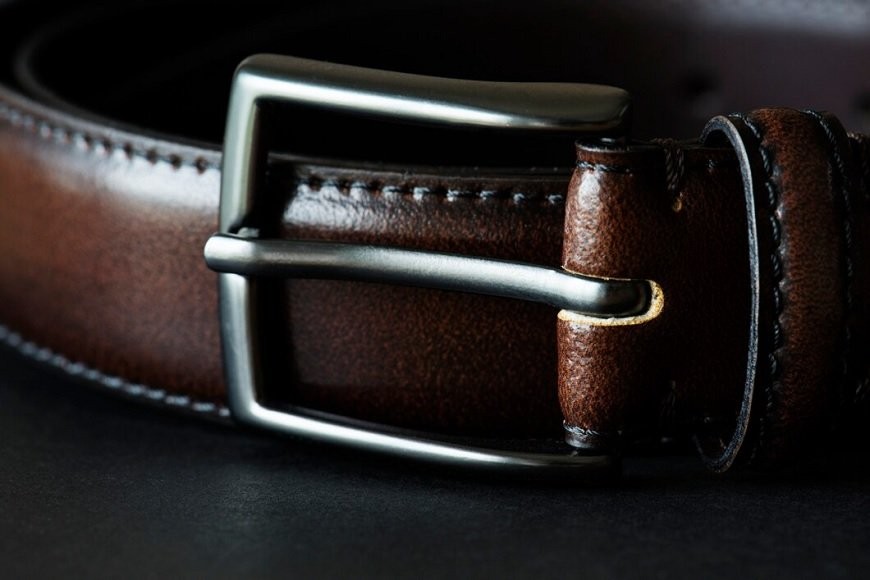 Boucles de ceinture : un accessoire qui fait la différence